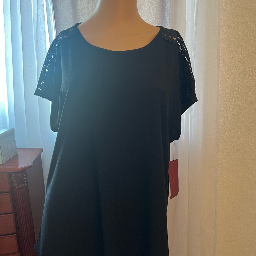 Chic Black Lace Sleeve Women's Blouse